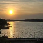 Na Wzgorzu *